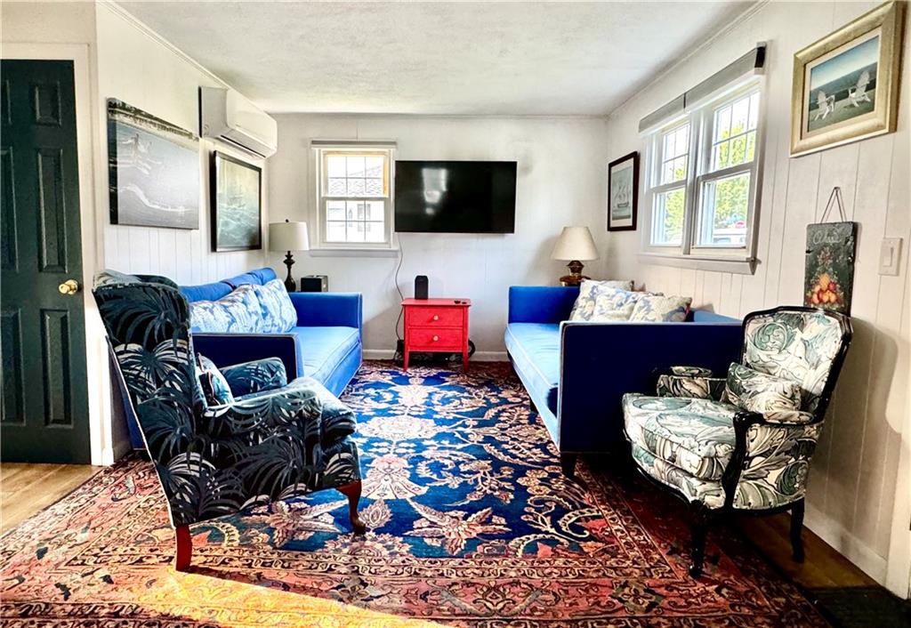 140 Renfrew Avenue Property Photo 2