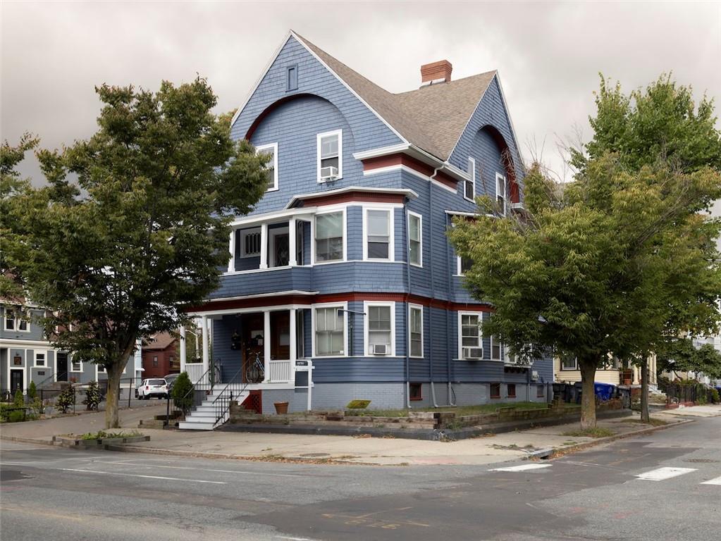 271 273 Broadway Property Photo 1