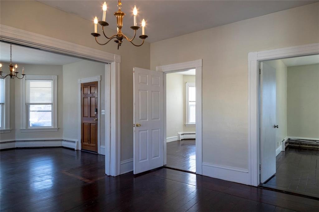 271 273 Broadway Property Photo 8