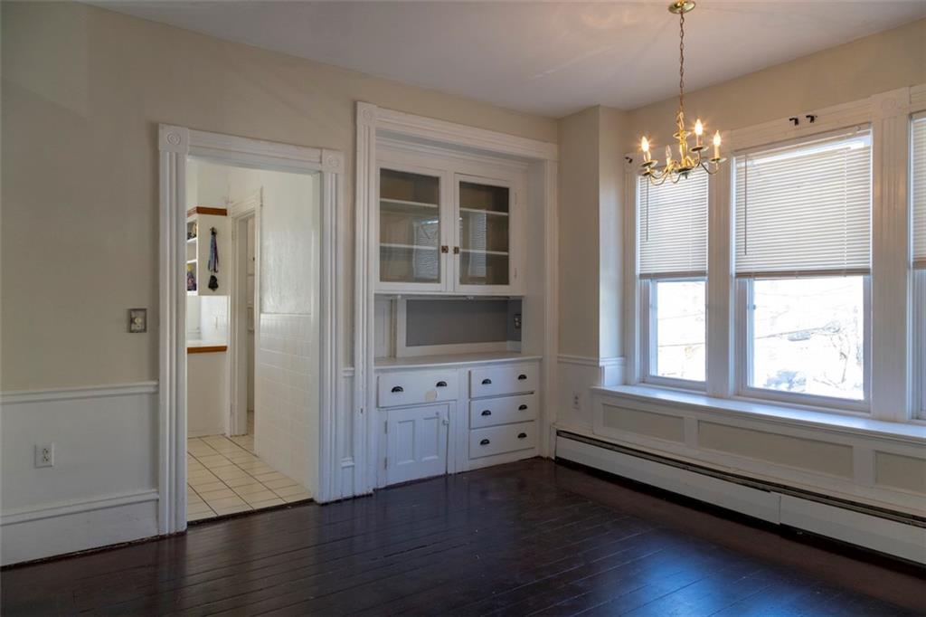 271 273 Broadway Property Photo 9