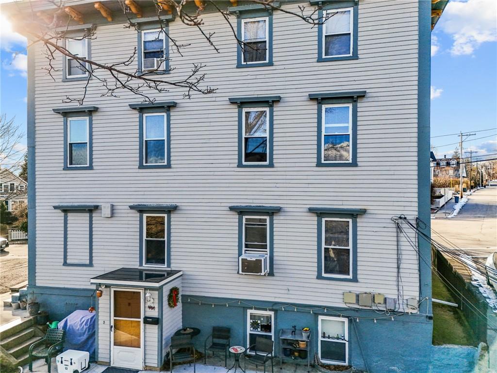 154 Peirce Street Property Photo 2