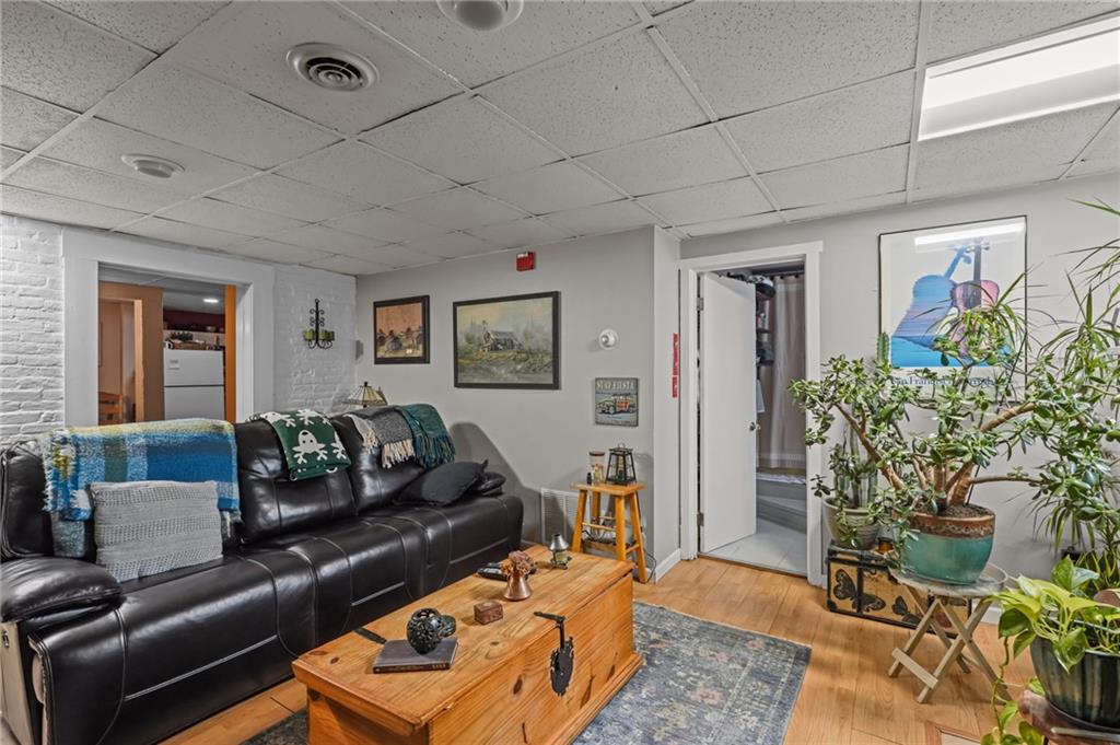 154 Peirce Street Property Photo 48