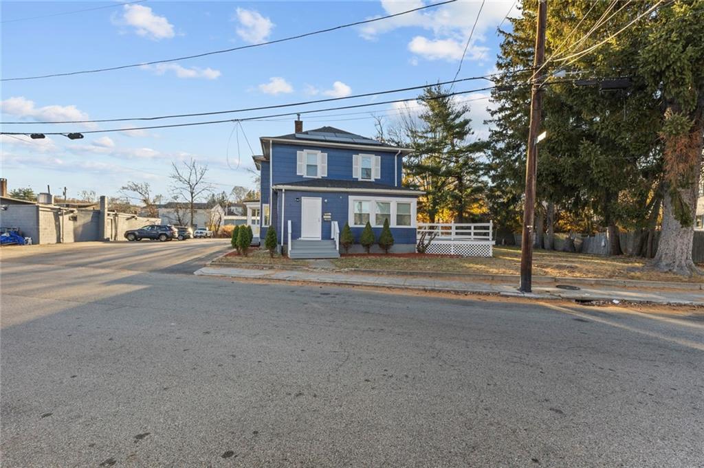 14 Pond Street Property Photo 29