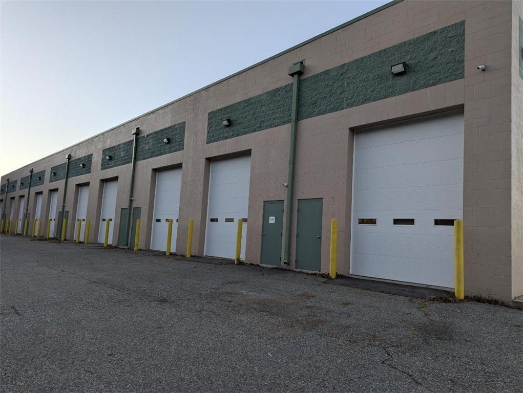 87 Centre Of New England Boulevard Property Photo 1