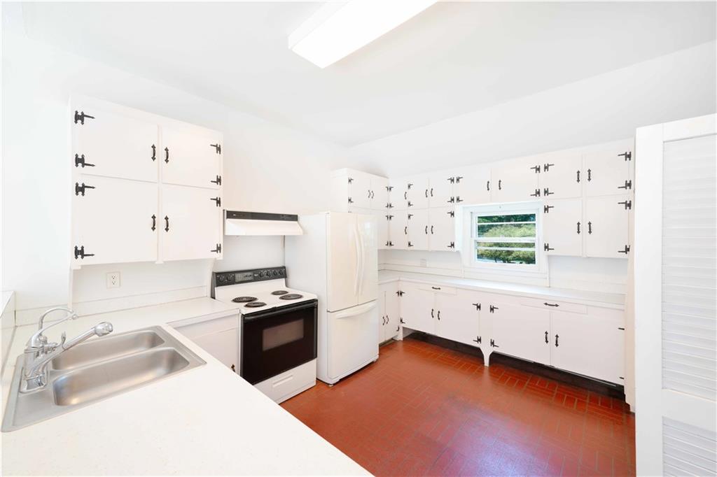 40 Catherine Street Property Photo 12