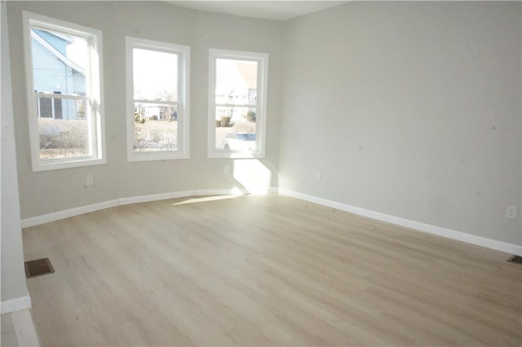 631 Pontiac Avenue Property Photo 29