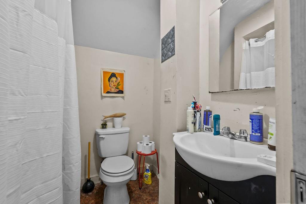 48 50 Laura Street Property Photo 31