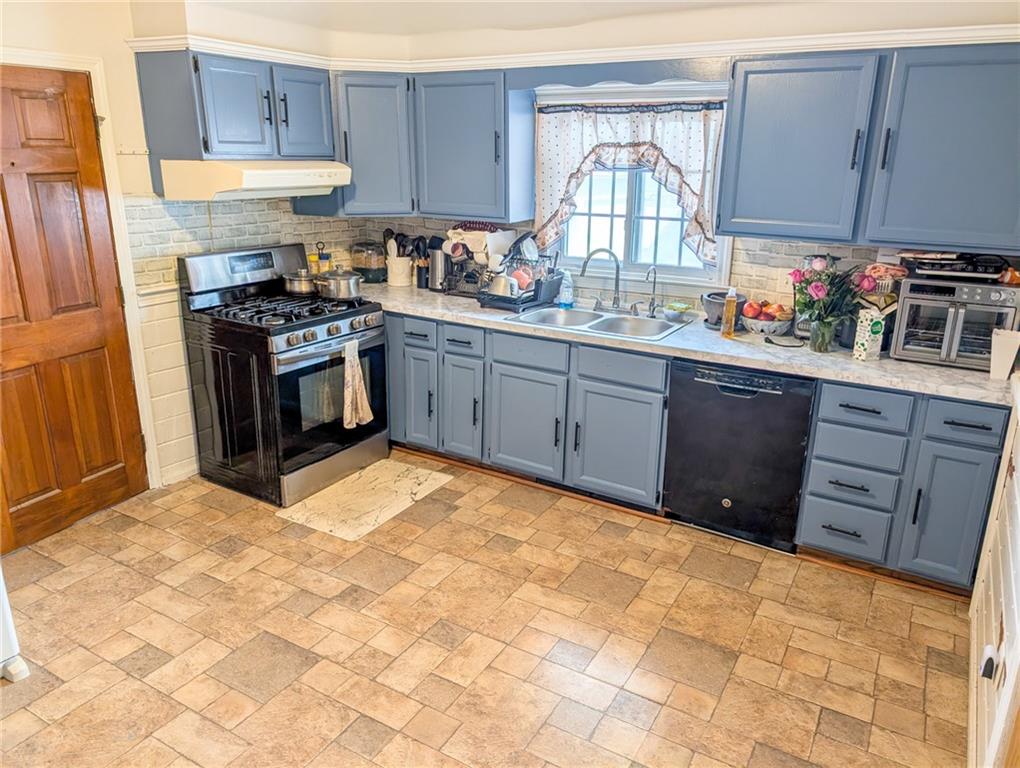 43 Summit Street Property Photo 2