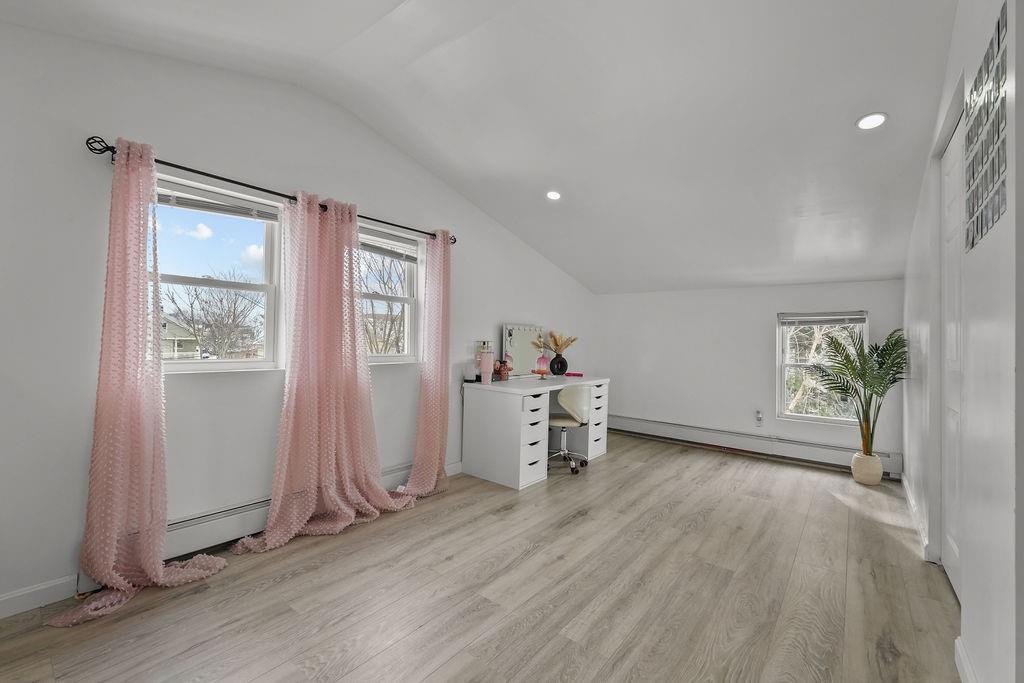 13 Suffolk Street Property Photo 14