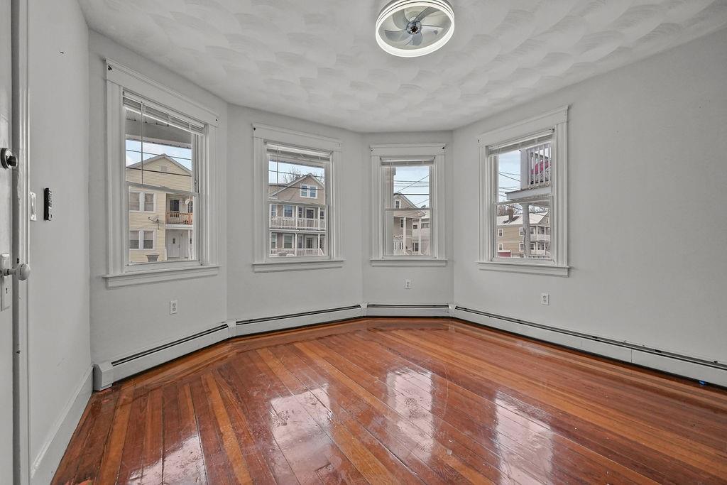 13 Suffolk Street Property Photo 27