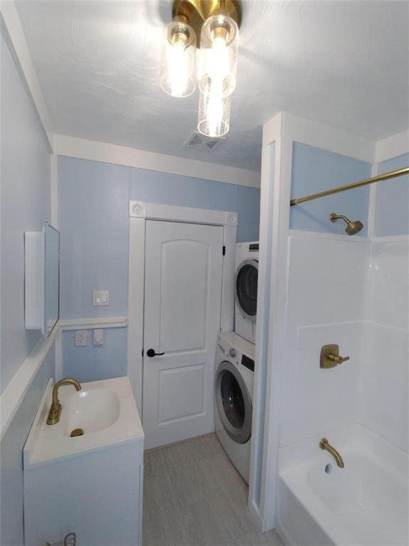 786 Social Street Property Photo 9