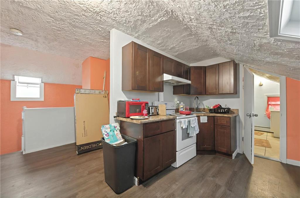 41 Joslin Street Property Photo 21