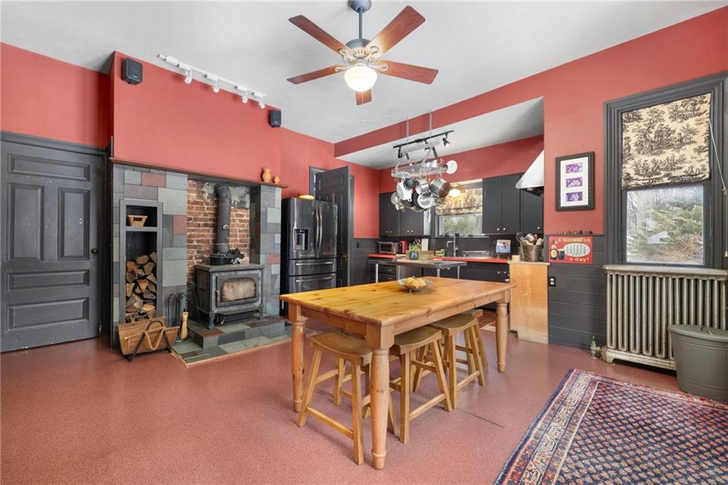 35 Larch Street Property Photo 10