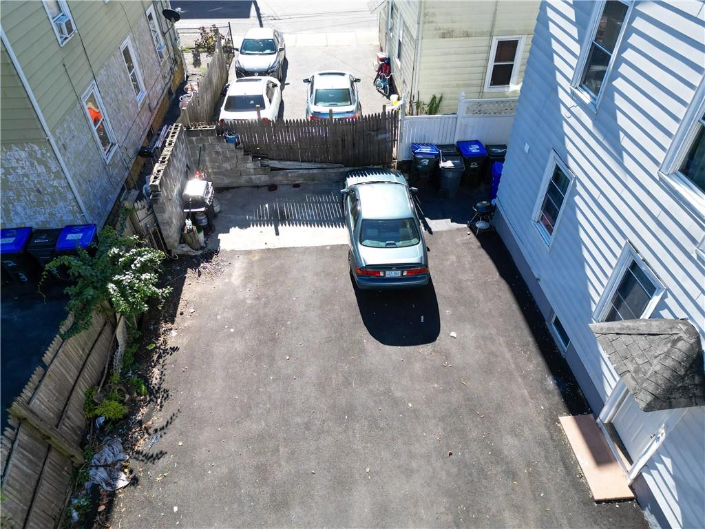 86 Whitehall Street Property Photo 9