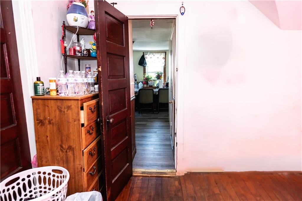 86 Whitehall Street Property Photo 11