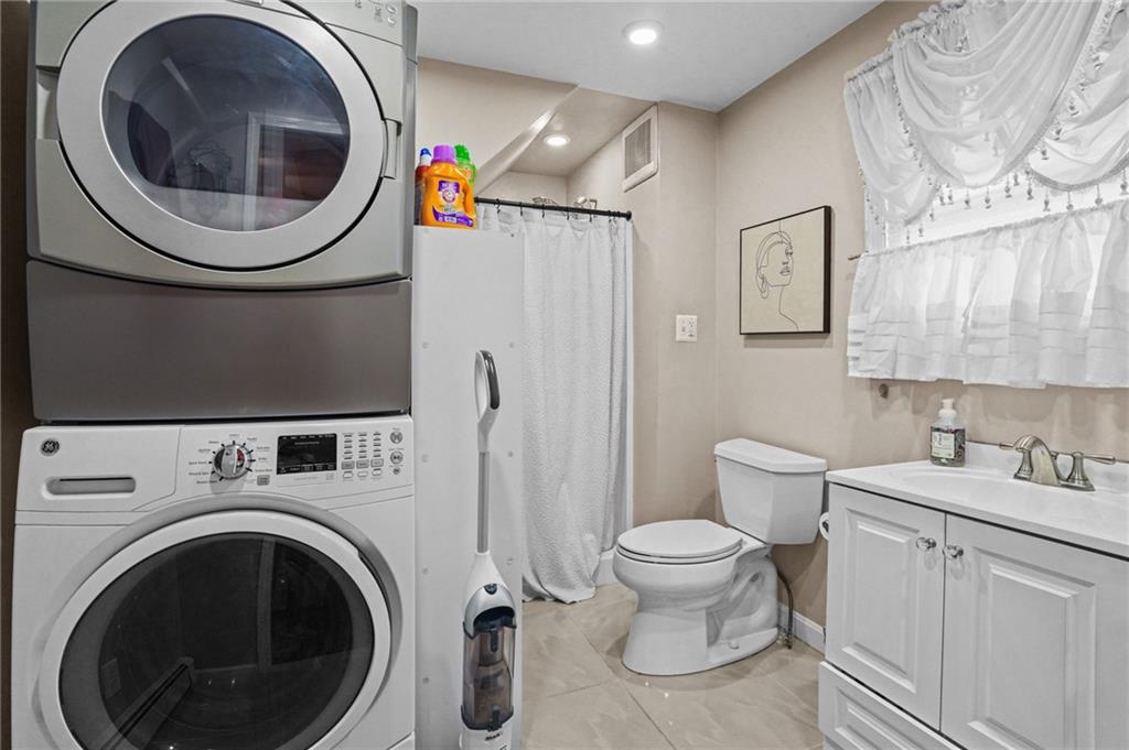 1305 Plainfield Street Property Photo 4