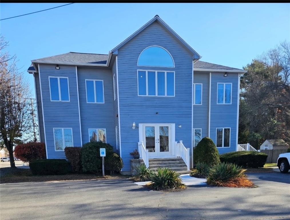 960 Tiogue Avenue Property Photo 1