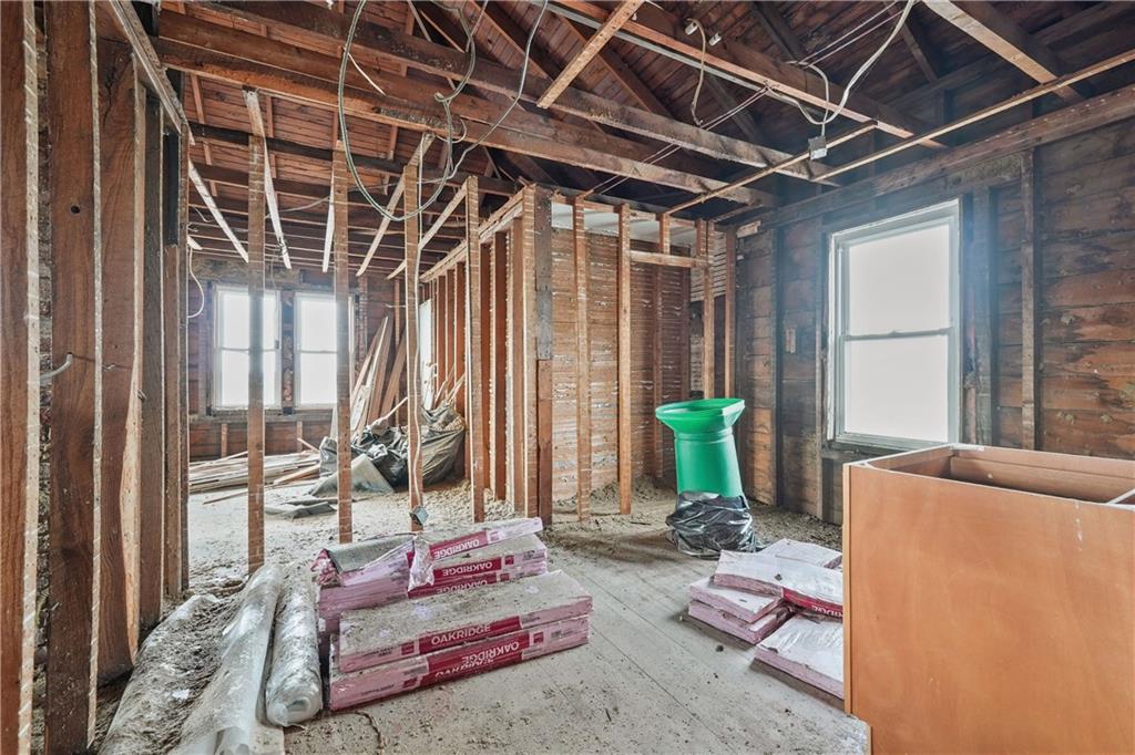 188 Division Street Property Photo 25
