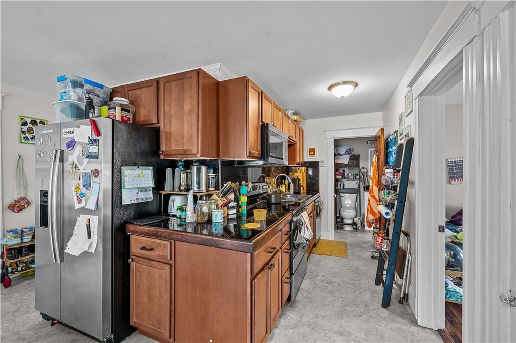 188 Division Street Property Photo 28