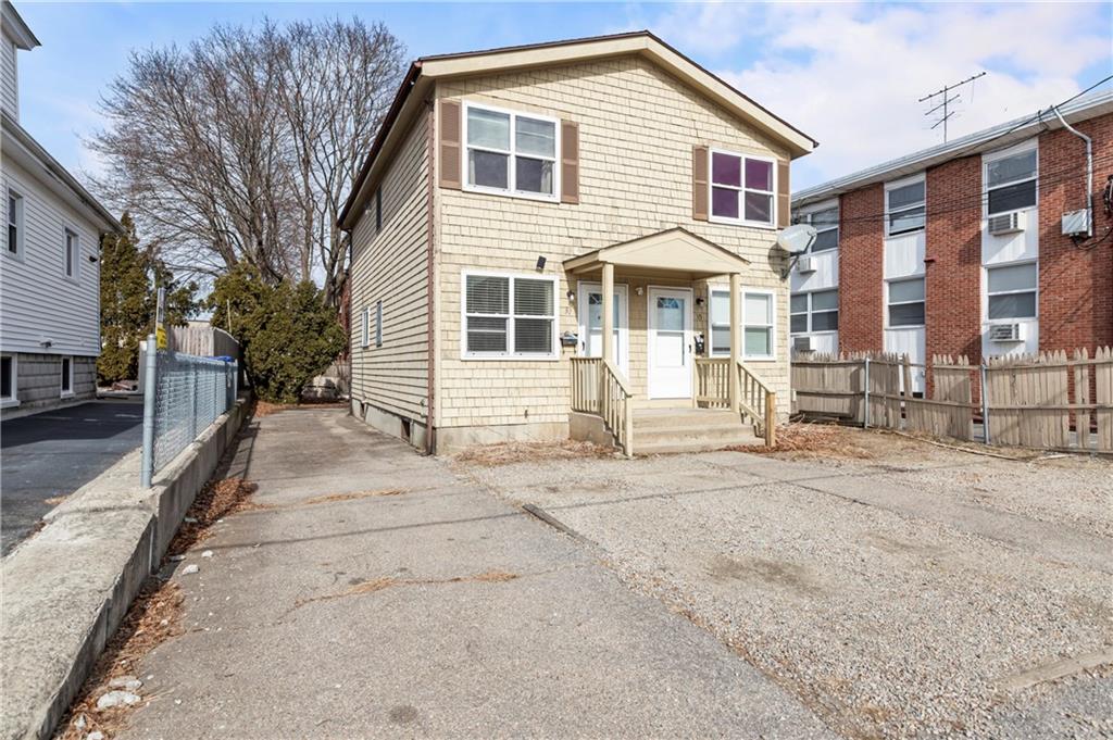 35 37 Seneca Avenue Property Photo 2