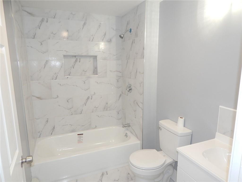 1234 Elmwood Avenue Property Photo 18