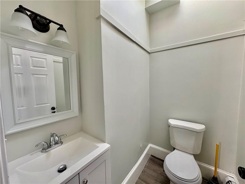 1728 1730 Cranston Street Property Photo 7