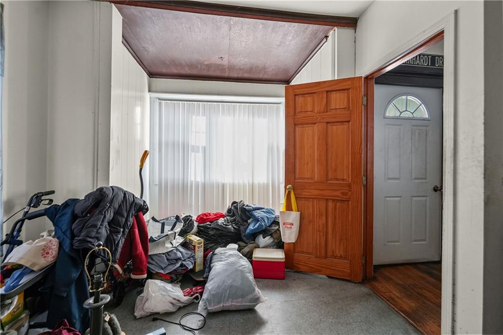 1630 Main Street Property Photo 14