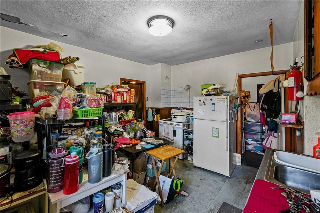 1630 Main Street Property Photo 19