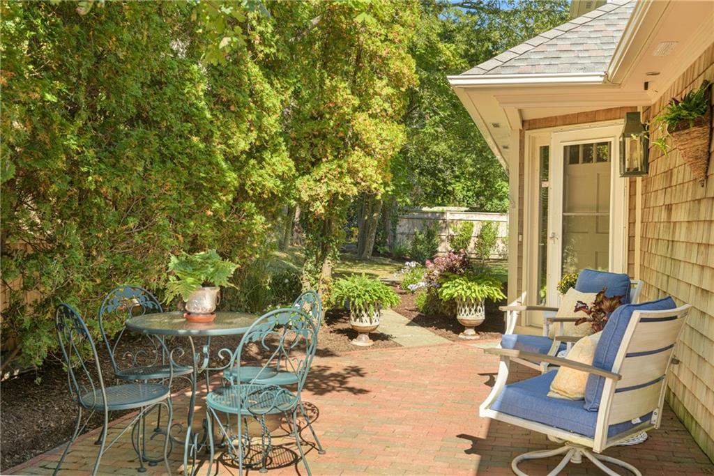 112 A&b Harrison Avenue Property Photo 6