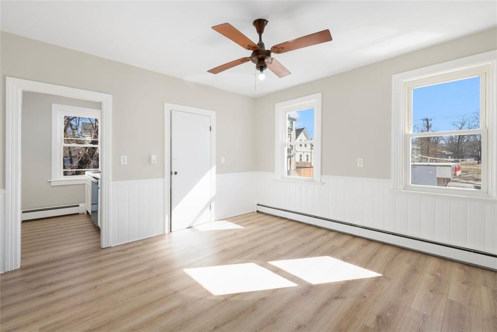 497 Branch Avenue Property Photo 17