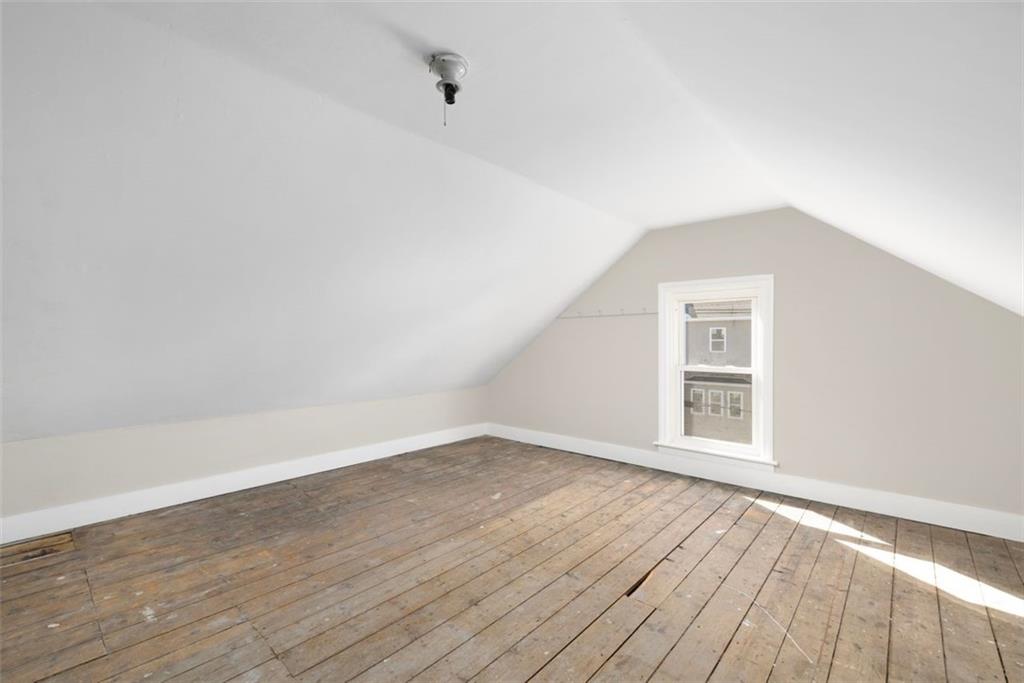 497 Branch Avenue Property Photo 19
