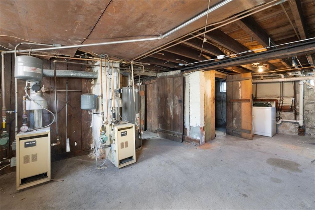 497 Branch Avenue Property Photo 35