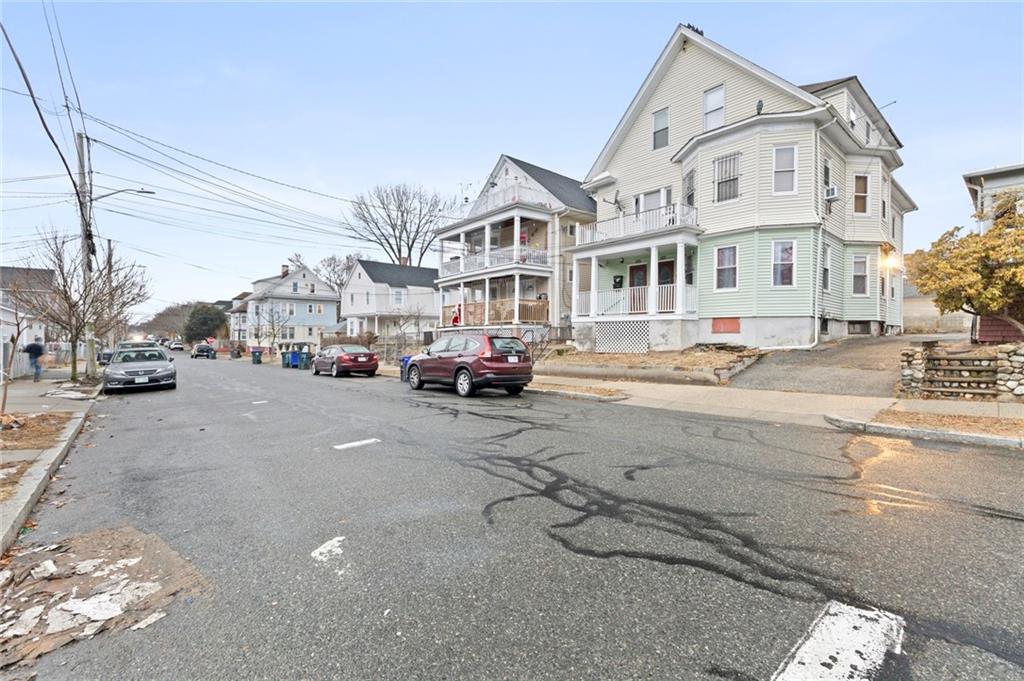 107 109 Lenox Avenue Property Photo 3