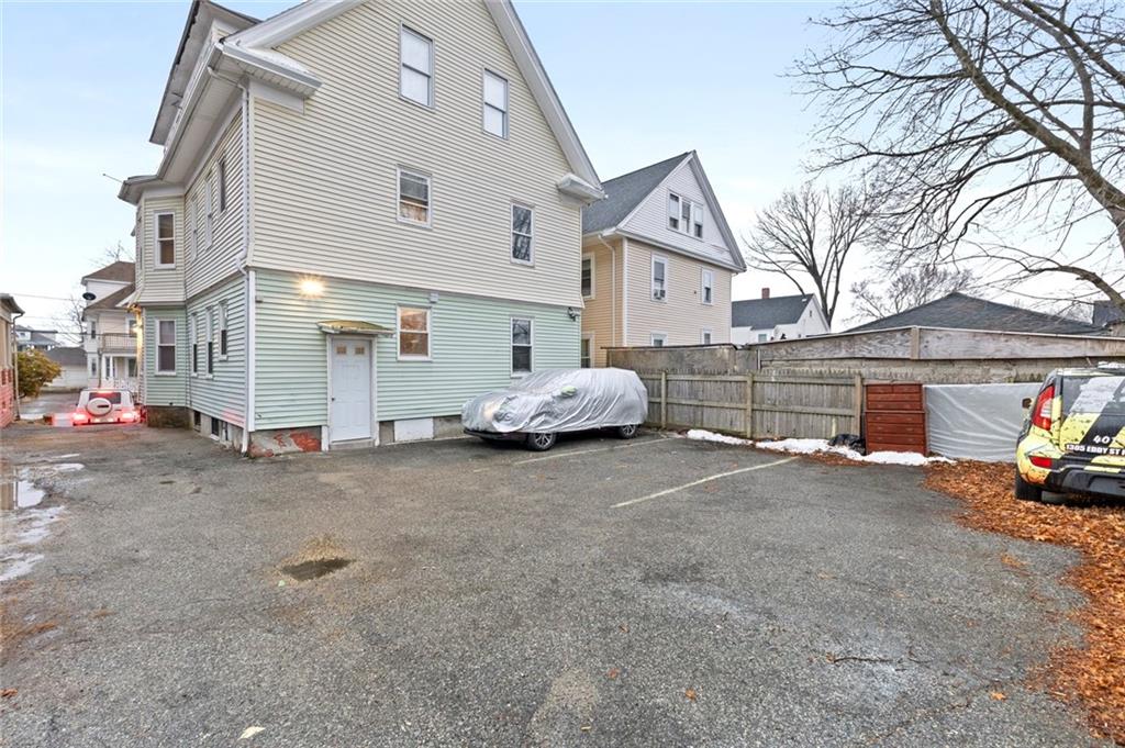 107 109 Lenox Avenue Property Photo 4
