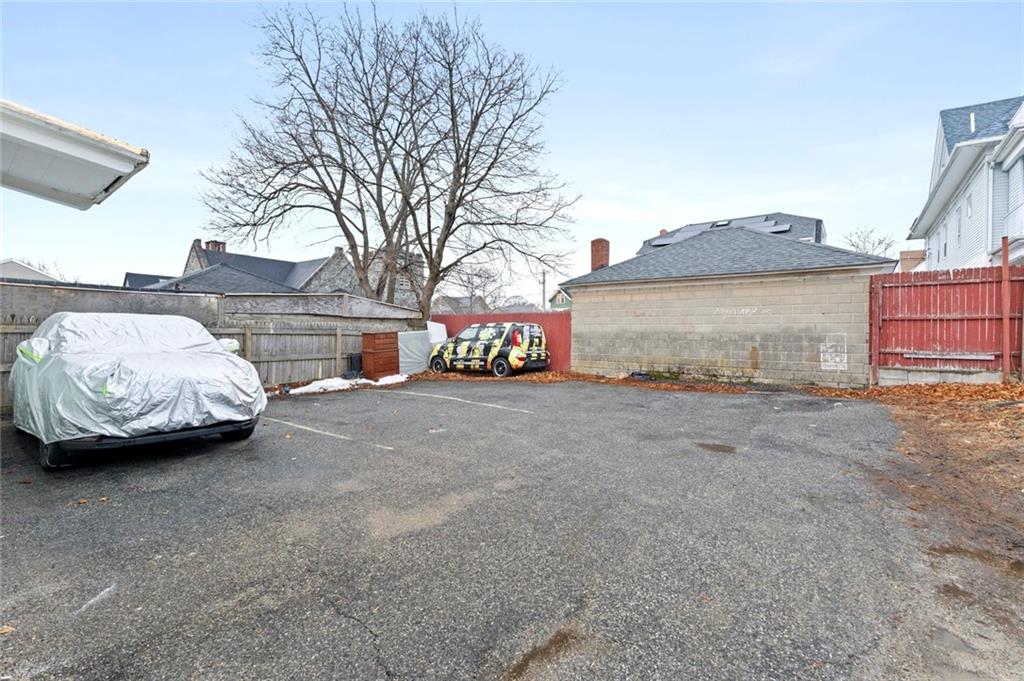 107 109 Lenox Avenue Property Photo 5