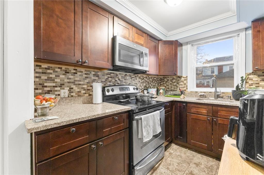 107 109 Lenox Avenue Property Photo 17
