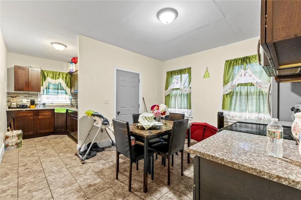 107 109 Lenox Avenue Property Photo 18