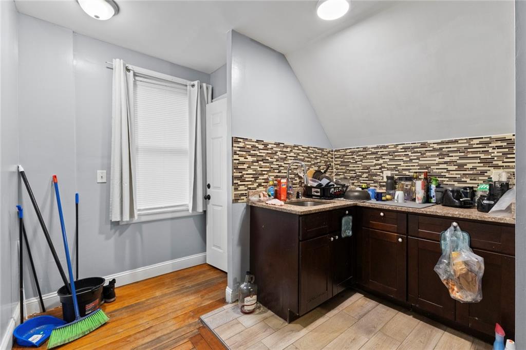 107 109 Lenox Avenue Property Photo 30