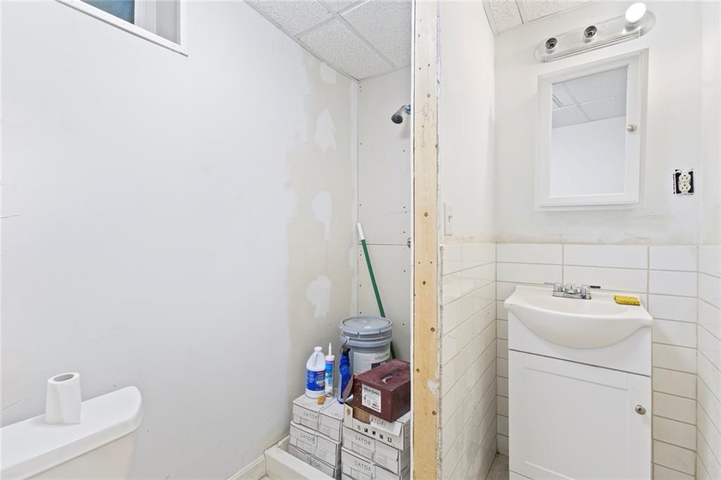107 109 Lenox Avenue Property Photo 42