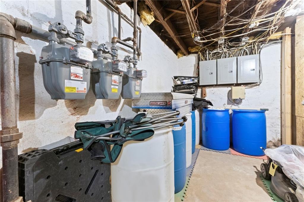 107 109 Lenox Avenue Property Photo 45