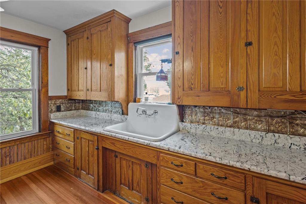 61 Grace Street Property Photo 17