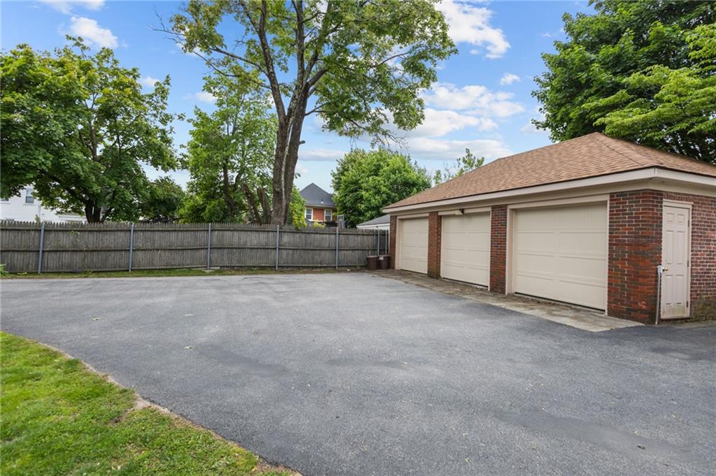 61 Grace Street Property Photo 48