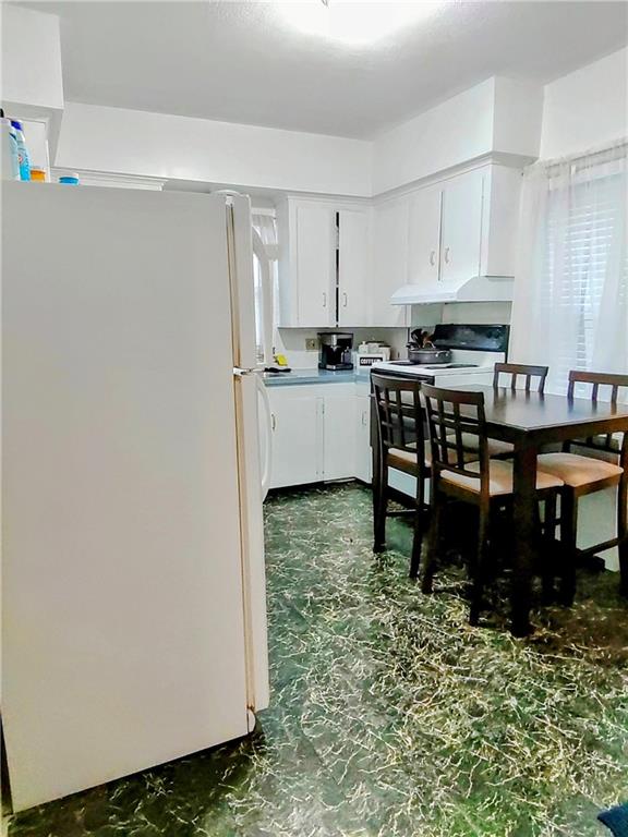23 25 Young Street Property Photo 6