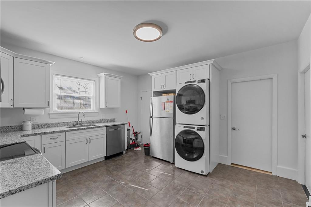 12 Tiffany Street Property Photo 4