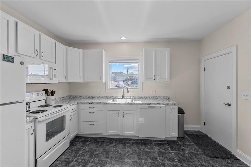 12 Tiffany Street Property Photo 21