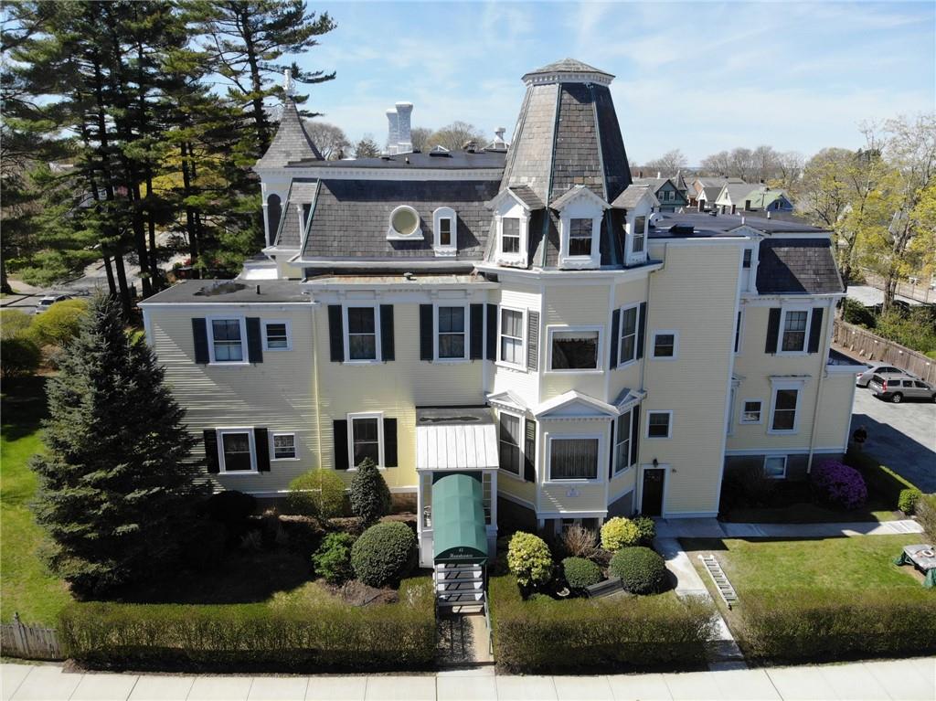 45 Ayrault Avenue Unit 8 Property Photo 1
