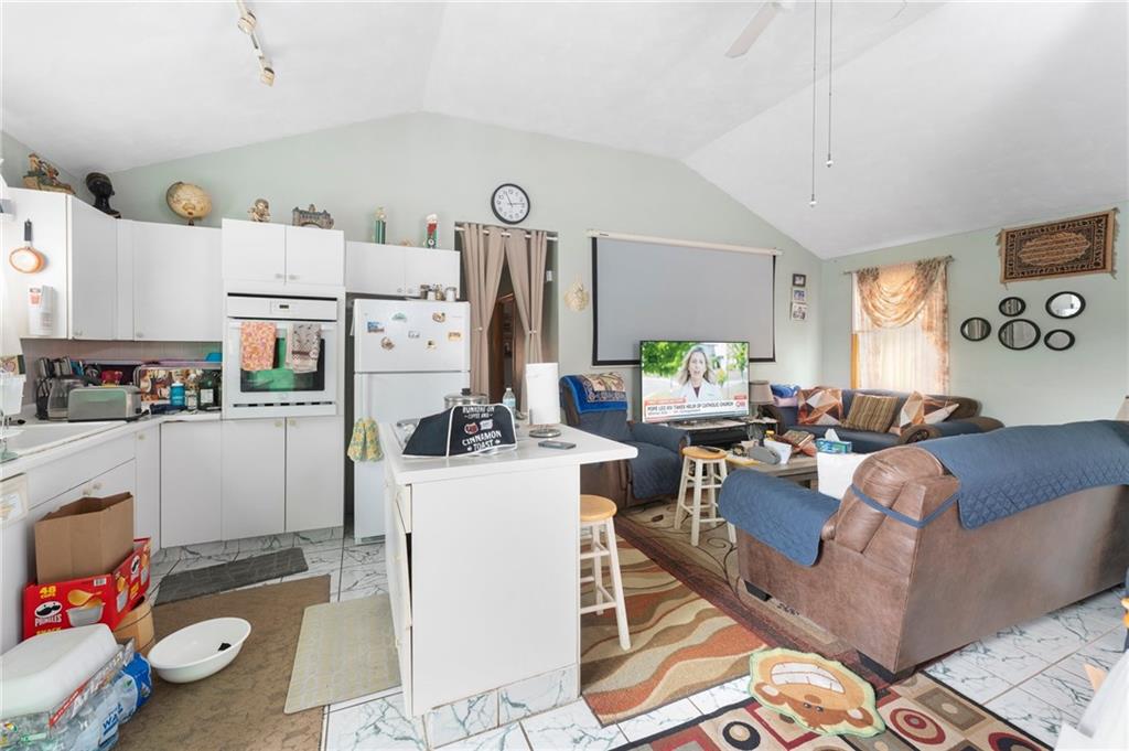 7 Blossom Street Property Photo 16