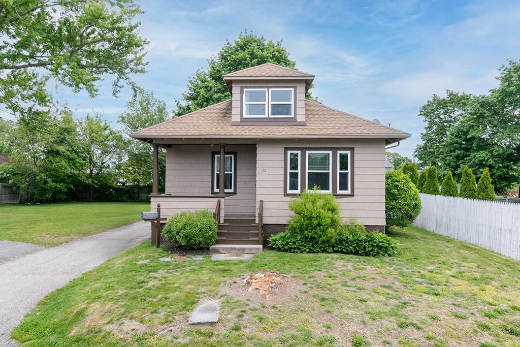 52 Chambly Avenue Property Photo 6
