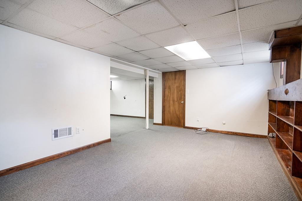 52 Chambly Avenue Property Photo 17