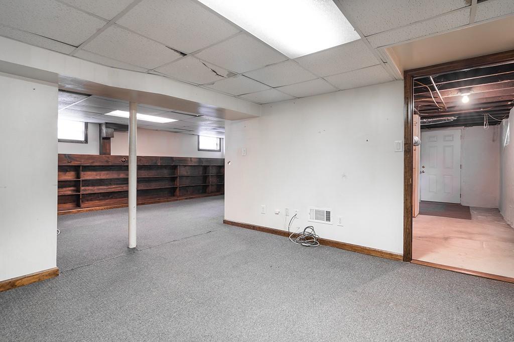 52 Chambly Avenue Property Photo 18